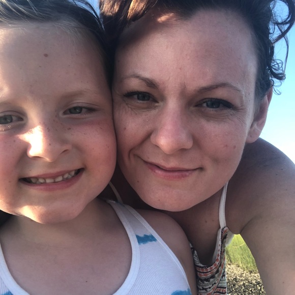 Meet your Posher, Cheri - Picture 5 of 8